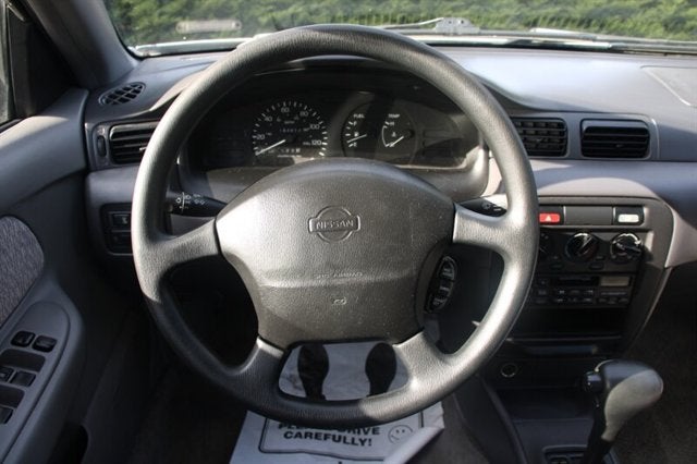 1998 Nissan Sentra GXE