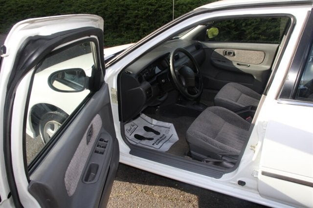 1998 Nissan Sentra GXE