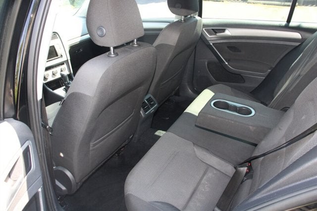 2016 Volkswagen Golf TSI S