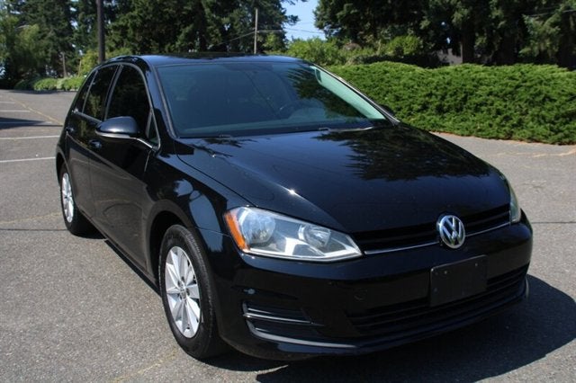 2016 Volkswagen Golf TSI S