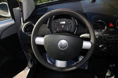 2006 Volkswagen New Beetle Convertible 2.5