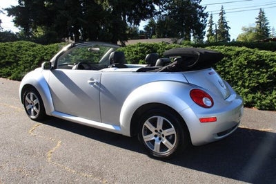 2006 Volkswagen New Beetle Convertible 2.5
