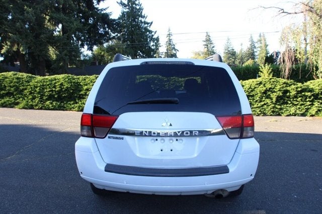 2011 Mitsubishi Endeavor LS