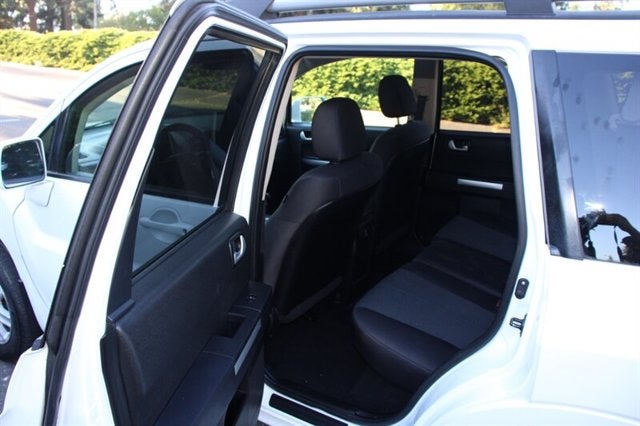 2011 Mitsubishi Endeavor LS