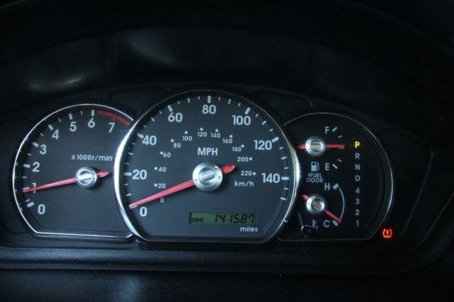 2011 Mitsubishi Endeavor LS