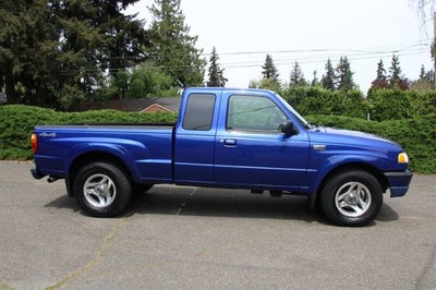 2005 Mazda Mazda B-Series 4WD Truck SE