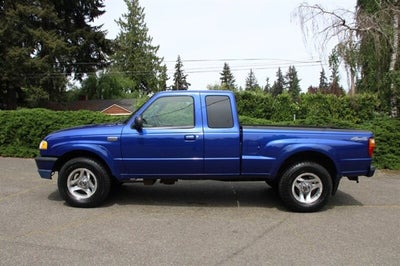2005 Mazda Mazda B-Series 4WD Truck SE