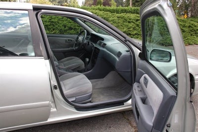 2000 Toyota Camry LE