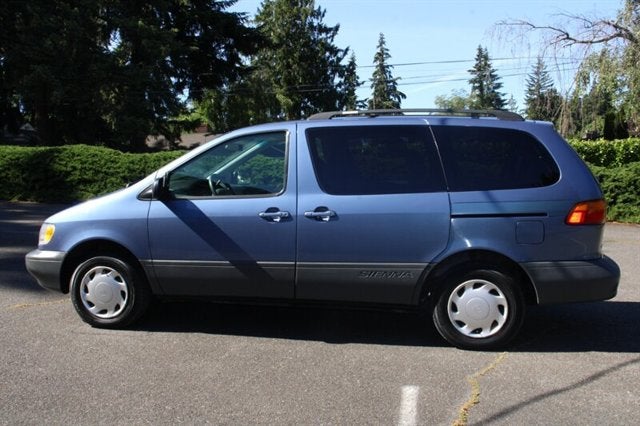 1999 Toyota Sienna LE 1-owner 122K MILES