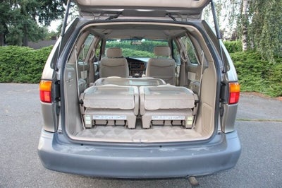 1999 Toyota Sienna CE
