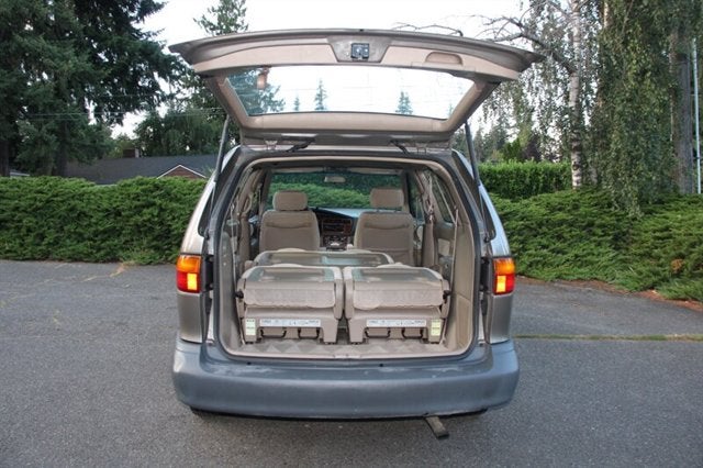 1999 Toyota Sienna CE