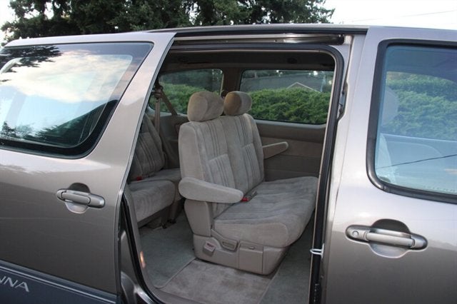 1999 Toyota Sienna CE