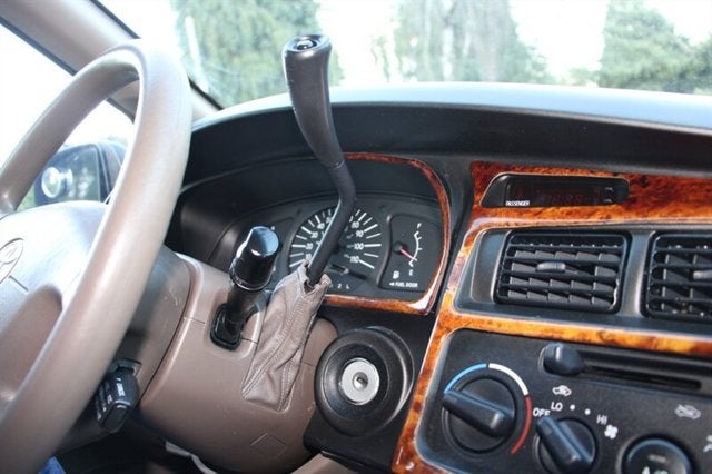 1999 Toyota Sienna CE