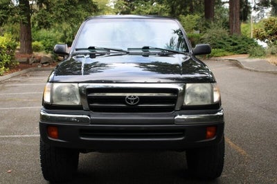 2000 Toyota Tacoma Base
