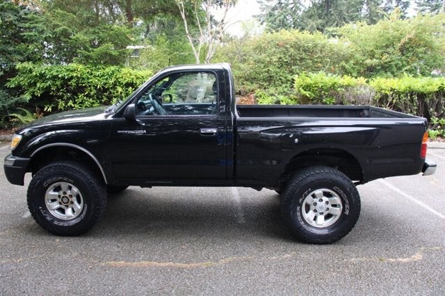 2000 Toyota Tacoma Base