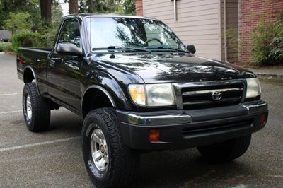 2000 Toyota Tacoma Base