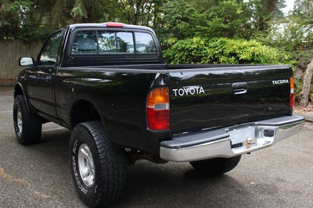 2000 Toyota Tacoma Base