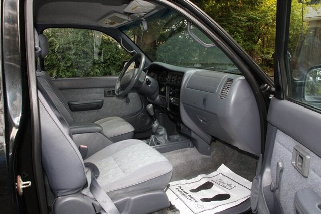 2000 Toyota Tacoma Base
