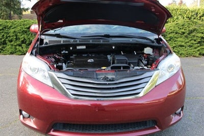 2011 Toyota Sienna XLE 7-Passenger AWD