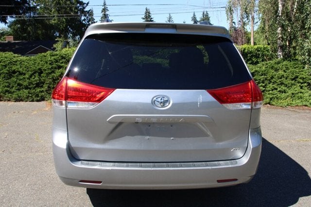 2011 Toyota Sienna XLE 8-Passenger