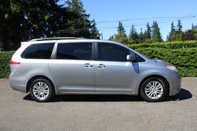 2011 Toyota Sienna XLE 8-Passenger