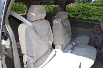 2005 Toyota Sienna LE 8 Passenger