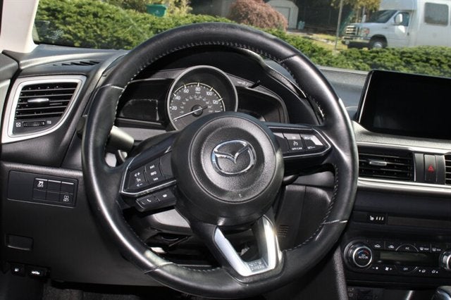 2017 Mazda Mazda3 5-Door Touring