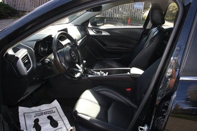 2017 Mazda Mazda3 5-Door Touring