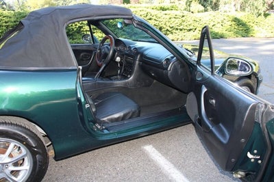 1999 Mazda Mazda MX-5 Miata Base