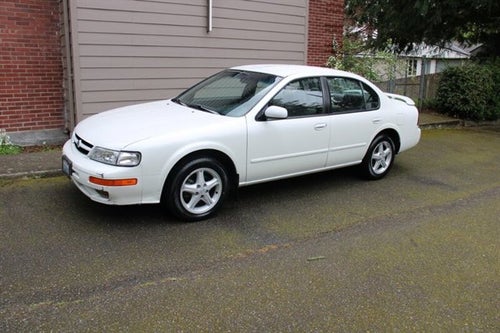 1999 Nissan Maxima SE
