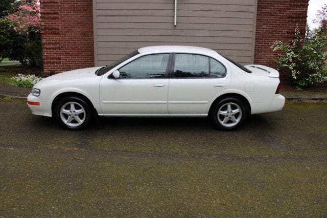 1999 Nissan Maxima SE
