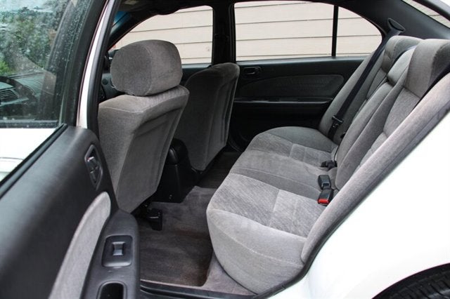 1999 Nissan Maxima SE