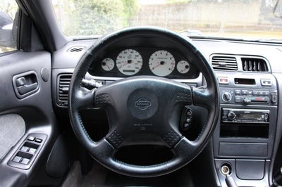 1999 Nissan Maxima SE