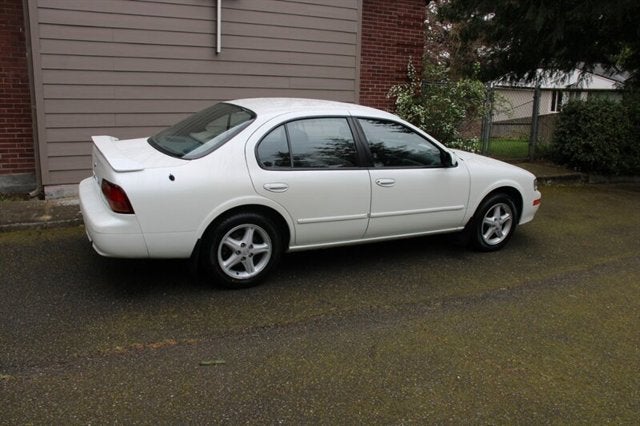 1999 Nissan Maxima SE