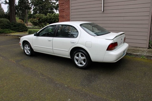 1999 Nissan Maxima SE
