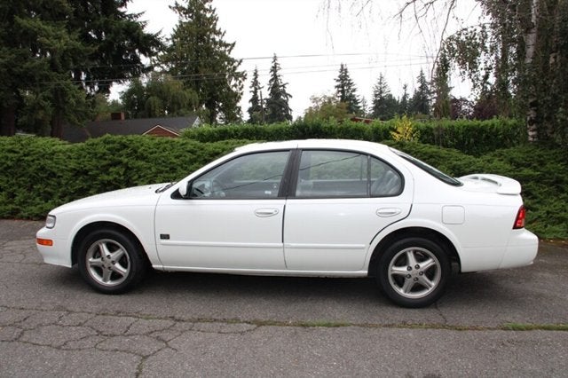 1999 Nissan Maxima SE Limited