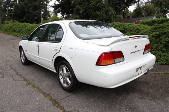 1999 Nissan Maxima SE Limited