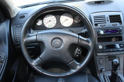 2000 Nissan Maxima SE