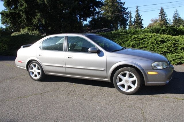 2000 Nissan Maxima SE