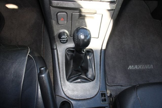 2000 Nissan Maxima SE