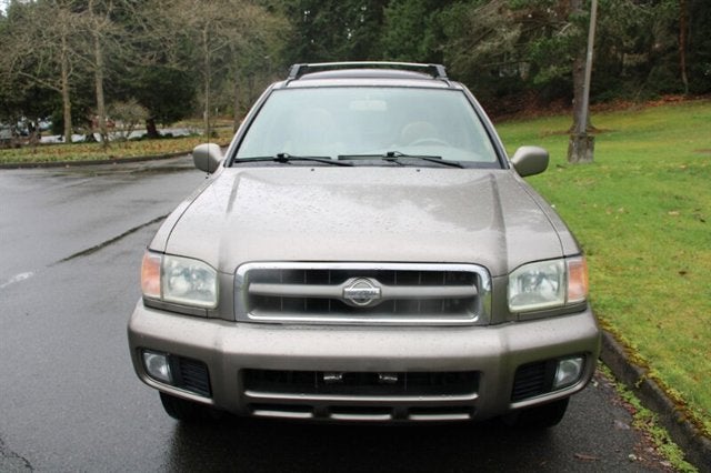 2001 Nissan Pathfinder LE