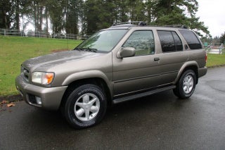 2001 Nissan Pathfinder LE