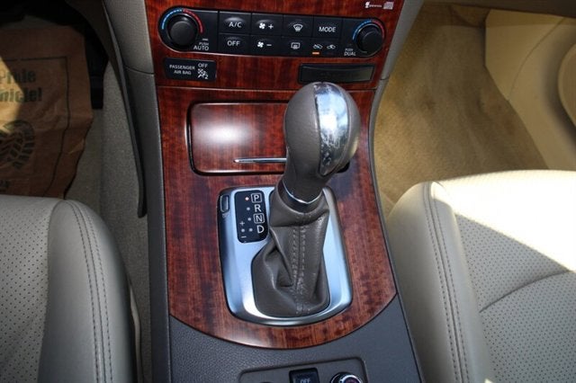 2009 INFINITI G37 Sedan x
