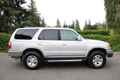 2000 Toyota 4Runner SR5