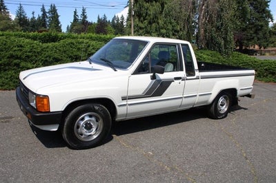 1984 Toyota Pickup SR5 104K MILES