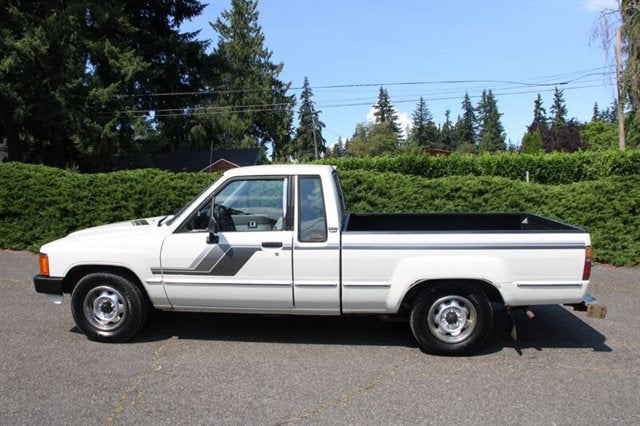 1984 Toyota Pickup SR5 104K MILES