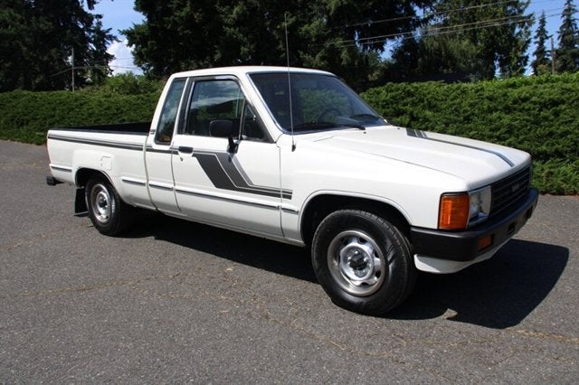 1984 Toyota Pickup SR5 104K MILES