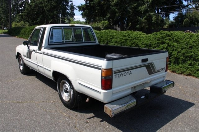 1984 Toyota Pickup SR5 104K MILES