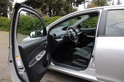 2010 Toyota Yaris Base