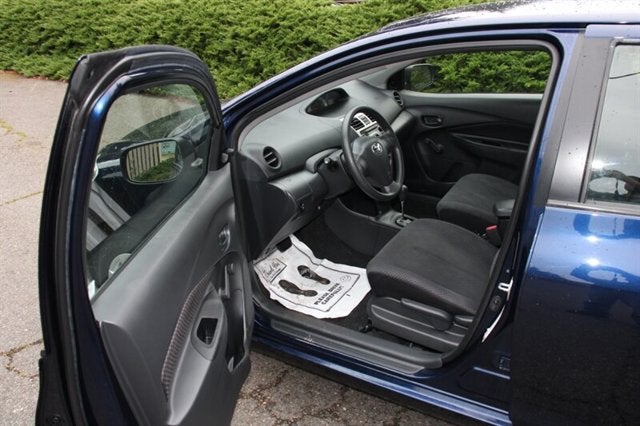 2008 Toyota Yaris Base 66K MILES